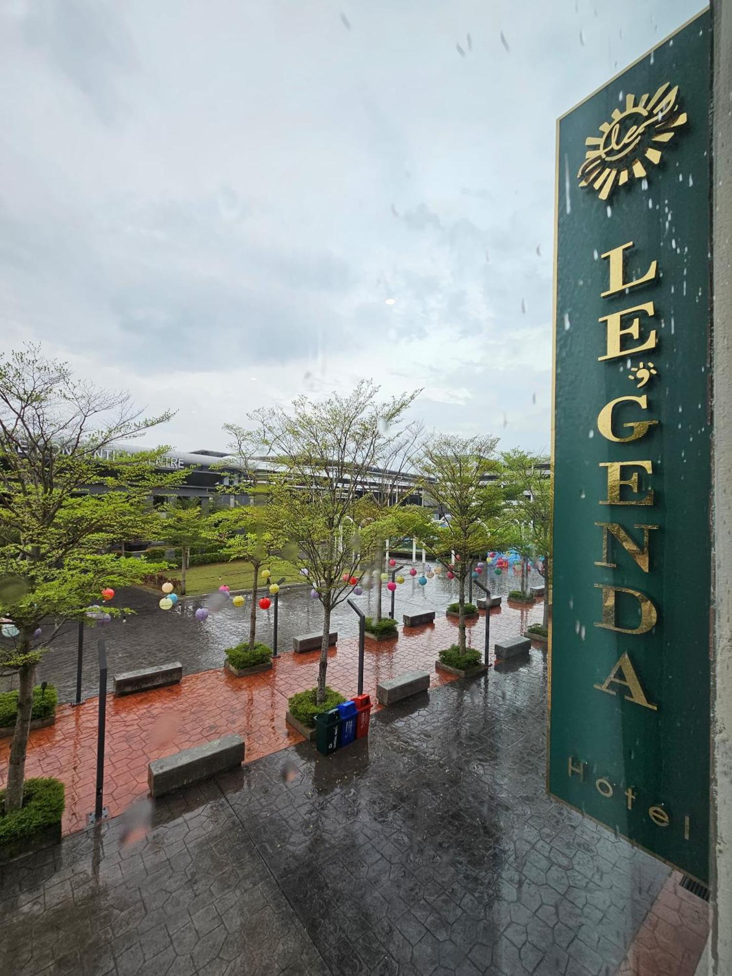 Le'Genda Hotel Kajang Exterior photo