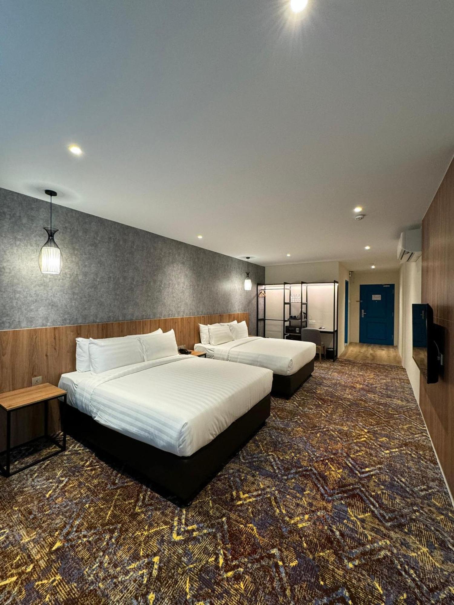 Le'Genda Hotel Kajang Exterior photo