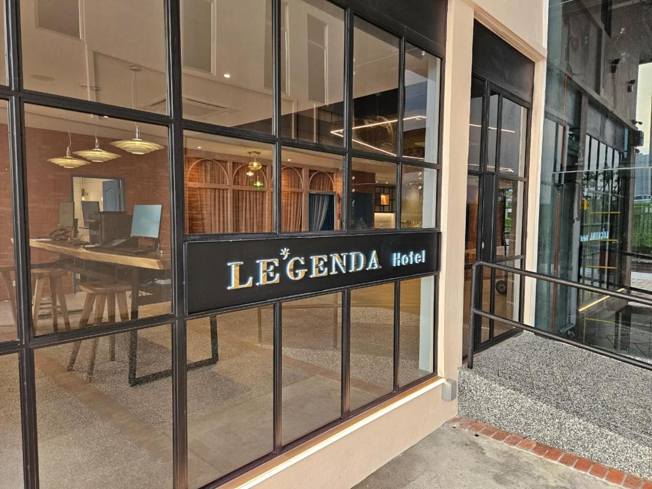 Le'Genda Hotel Kajang Exterior photo